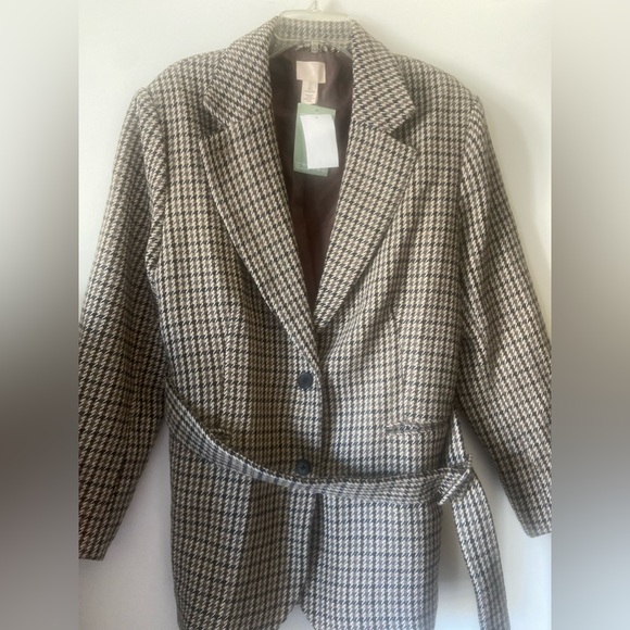 H&M oversized jacket with belt. - Picture 12 of 12